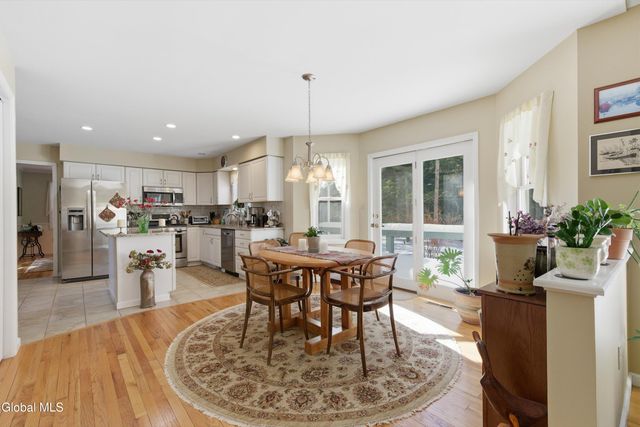 7 Bluebird Court, Saratoga Springs, NY 12866