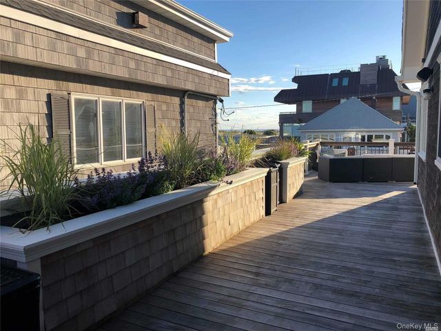 24 Buffalo Avenue Upper, East Atlantic Beach, NY 11561