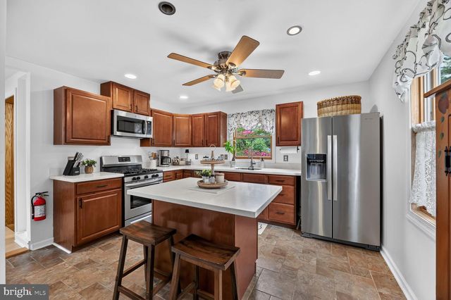 27 HIGGINS AVE, Clementon, NJ 08021
