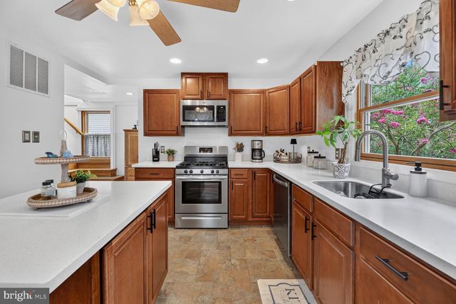 27 HIGGINS AVE, Clementon, NJ 08021