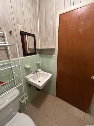 239 Hawthorne, San Antonio, TX 78214