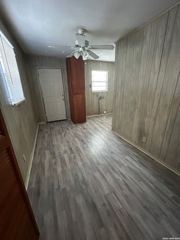 239 Hawthorne, San Antonio, TX 78214