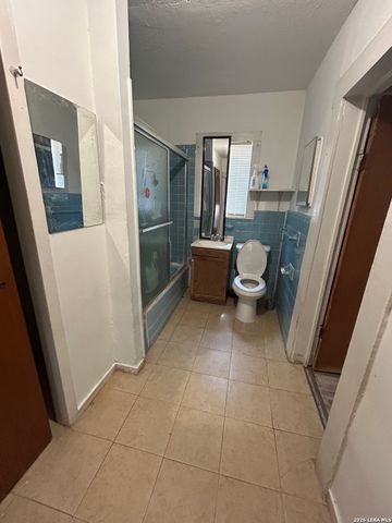 239 Hawthorne, San Antonio, TX 78214