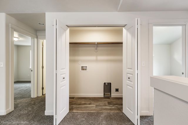 308 N Viewmont Ct, Greenacres, WA 99016