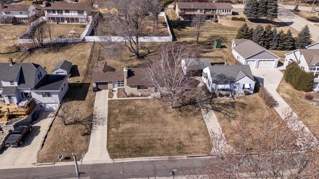 337 Lake DRIVE, Random Lake, WI 53075