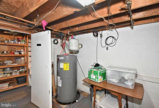 238 W SCHWENKMILL RD, Perkasie, PA 18944