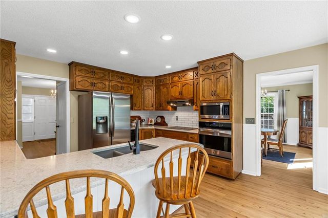 401 Smiley Road, Liberty, MO 64068