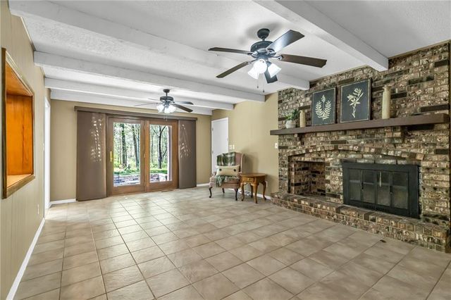 401 Smiley Road, Liberty, MO 64068