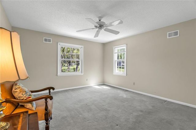 401 Smiley Road, Liberty, MO 64068
