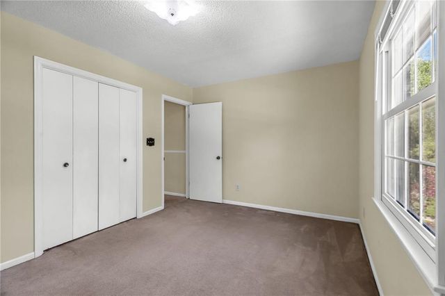 401 Smiley Road, Liberty, MO 64068