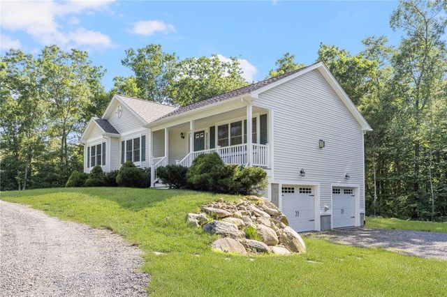 301 Ledge Road, Coventry, RI 02816