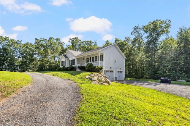 301 Ledge Road, Coventry, RI 02816