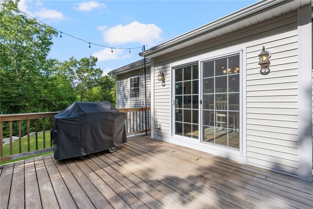 301 Ledge Road, Coventry, RI 02816
