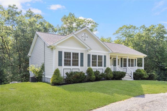 301 Ledge Road, Coventry, RI 02816
