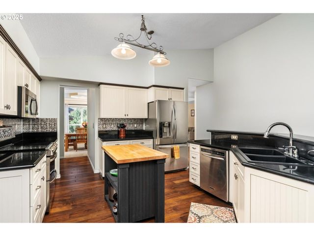 3304 Nw 116TH Way, Vancouver, WA 98685