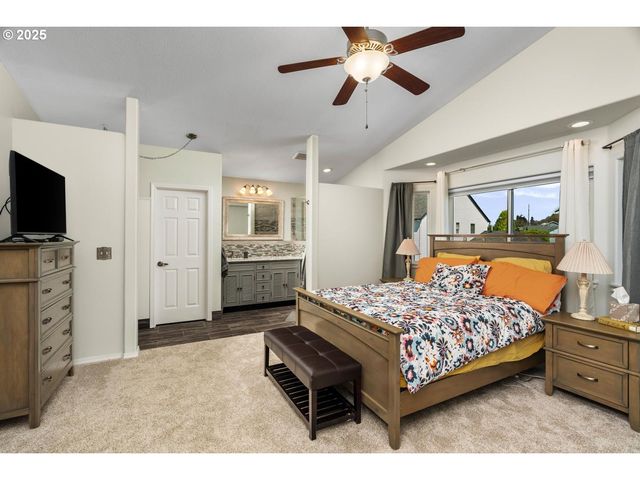 3304 Nw 116TH Way, Vancouver, WA 98685