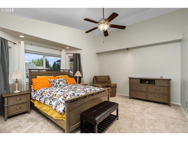 3304 Nw 116TH Way, Vancouver, WA 98685