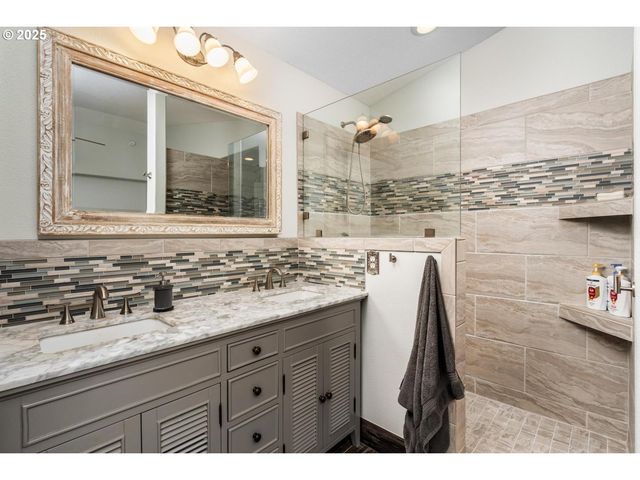 3304 Nw 116TH Way, Vancouver, WA 98685