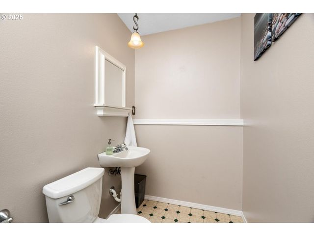 3304 Nw 116TH Way, Vancouver, WA 98685