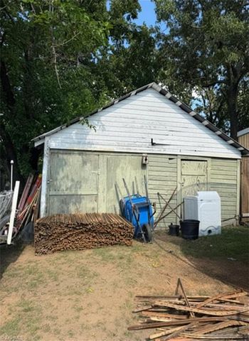 303 Aycock Street, Thomasville, NC 27360