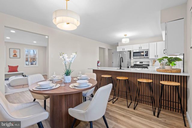 12 HERON CT, Newark, DE 19702