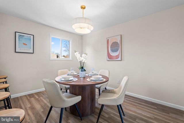 12 HERON CT, Newark, DE 19702