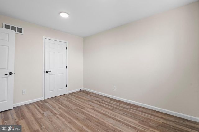 12 HERON CT, Newark, DE 19702