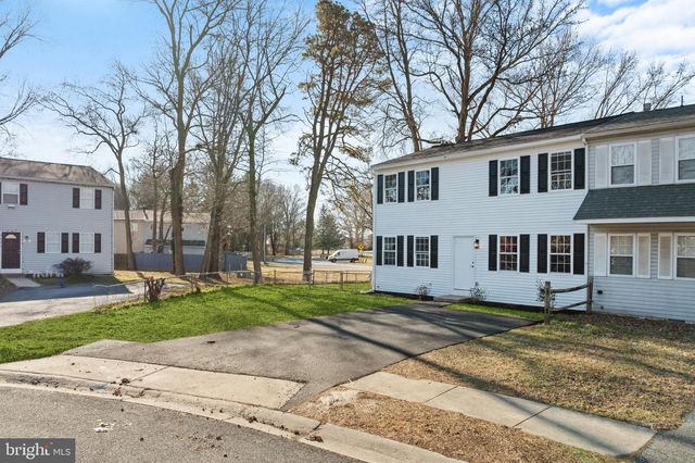 12 HERON CT, Newark, DE 19702