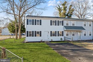 12 HERON CT, Newark, DE 19702