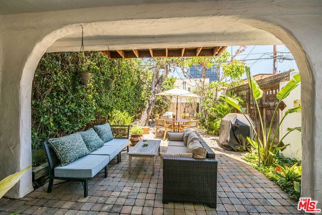 8447 W 4th Street, Los Angeles, CA 90048