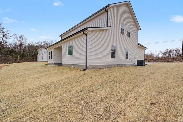 133 Traveller Ln, La Vergne, TN 37086