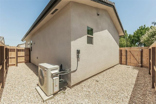 2365 N Arthur Avenue, Fresno, CA 93705