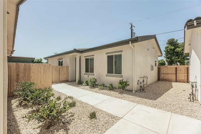 2365 N Arthur Avenue, Fresno, CA 93705