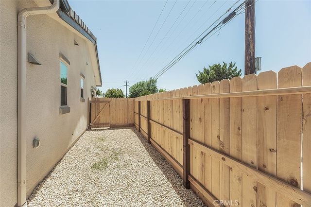 2365 N Arthur Avenue, Fresno, CA 93705