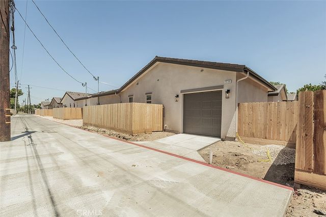 2365 N Arthur Avenue, Fresno, CA 93705