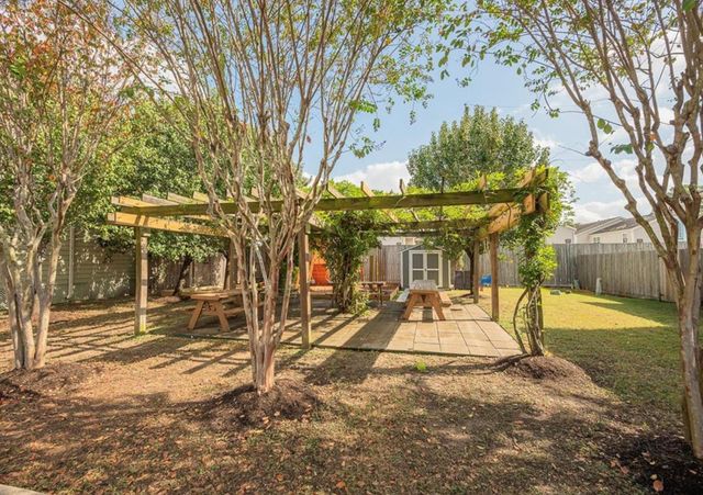 3322 Garden Crest Lane, Houston, TX 77018