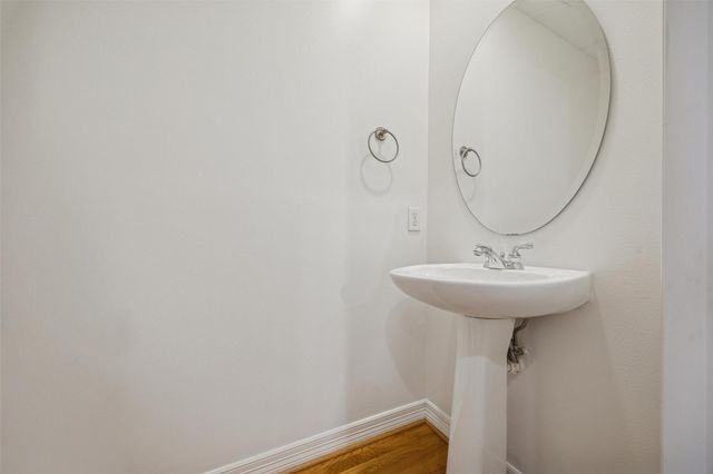 3322 Garden Crest Lane, Houston, TX 77018