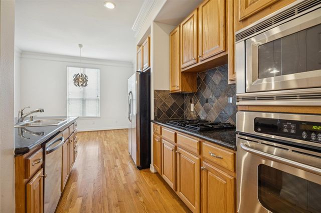 3322 Garden Crest Lane, Houston, TX 77018