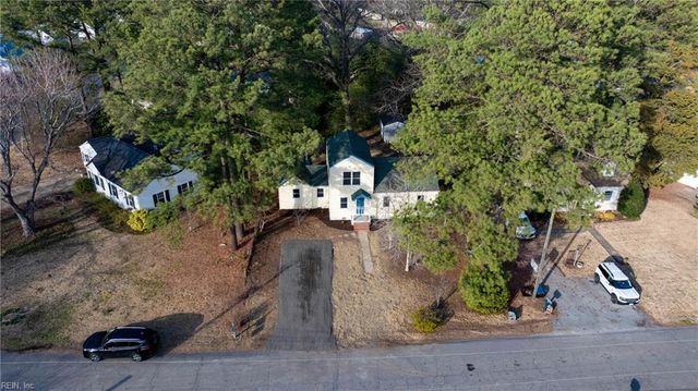 2 Park Manor RD, Portsmouth, VA 23701