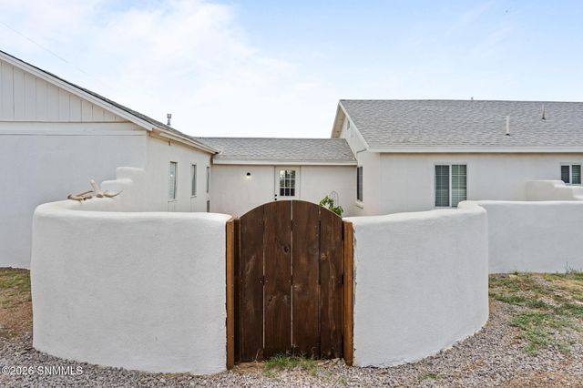 6595 Third Street, Organ, NM 88052