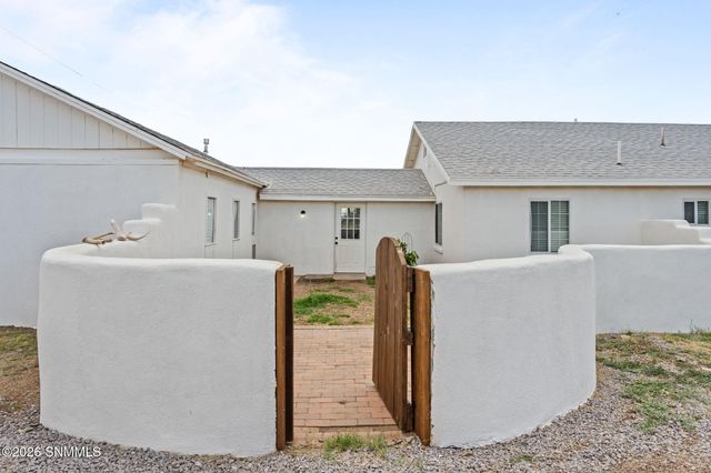6595 Third Street, Organ, NM 88052