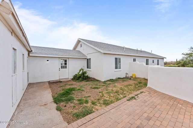 6595 Third Street, Organ, NM 88052