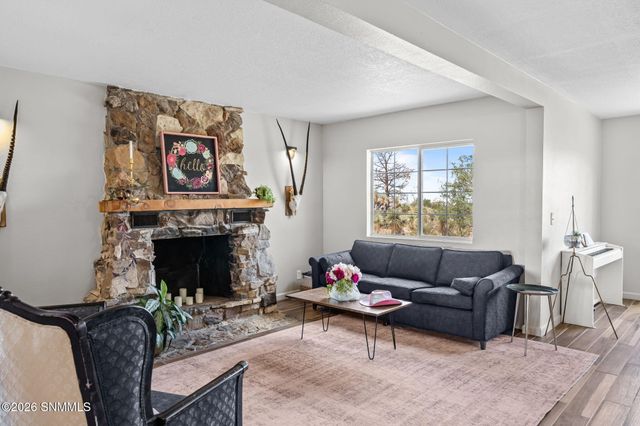 6595 Third Street, Organ, NM 88052