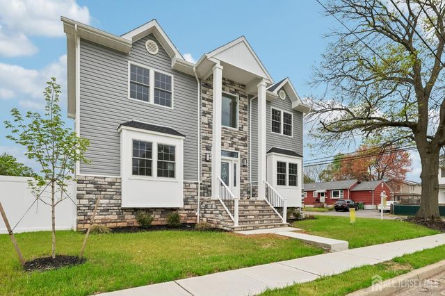 239 Suttons Lane, Edison, NJ 08817