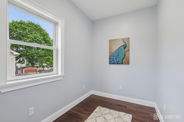 239 Suttons Lane, Edison, NJ 08817