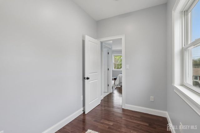 239 Suttons Lane, Edison, NJ 08817