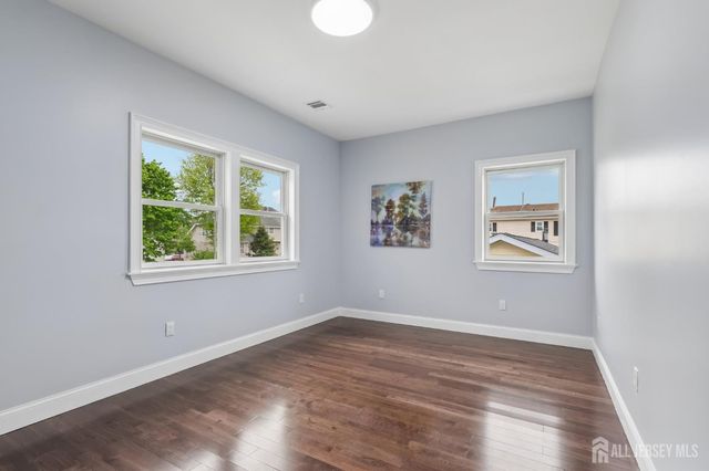239 Suttons Lane, Edison, NJ 08817