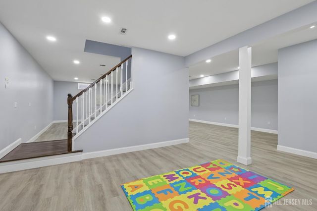 239 Suttons Lane, Edison, NJ 08817