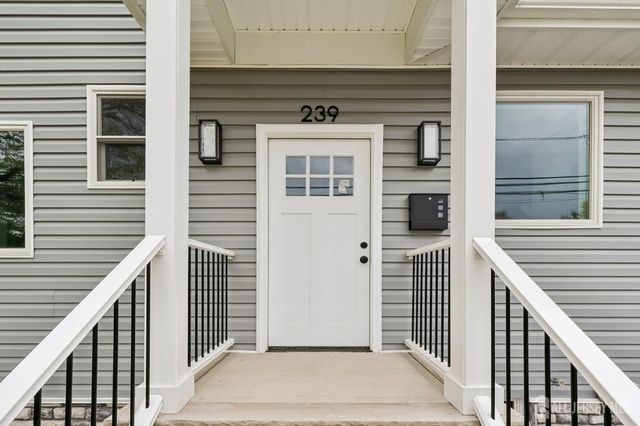 239 Suttons Lane, Edison, NJ 08817