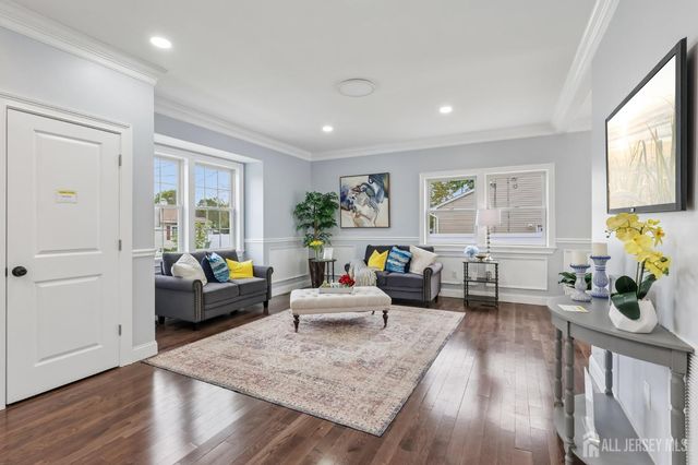 239 Suttons Lane, Edison, NJ 08817